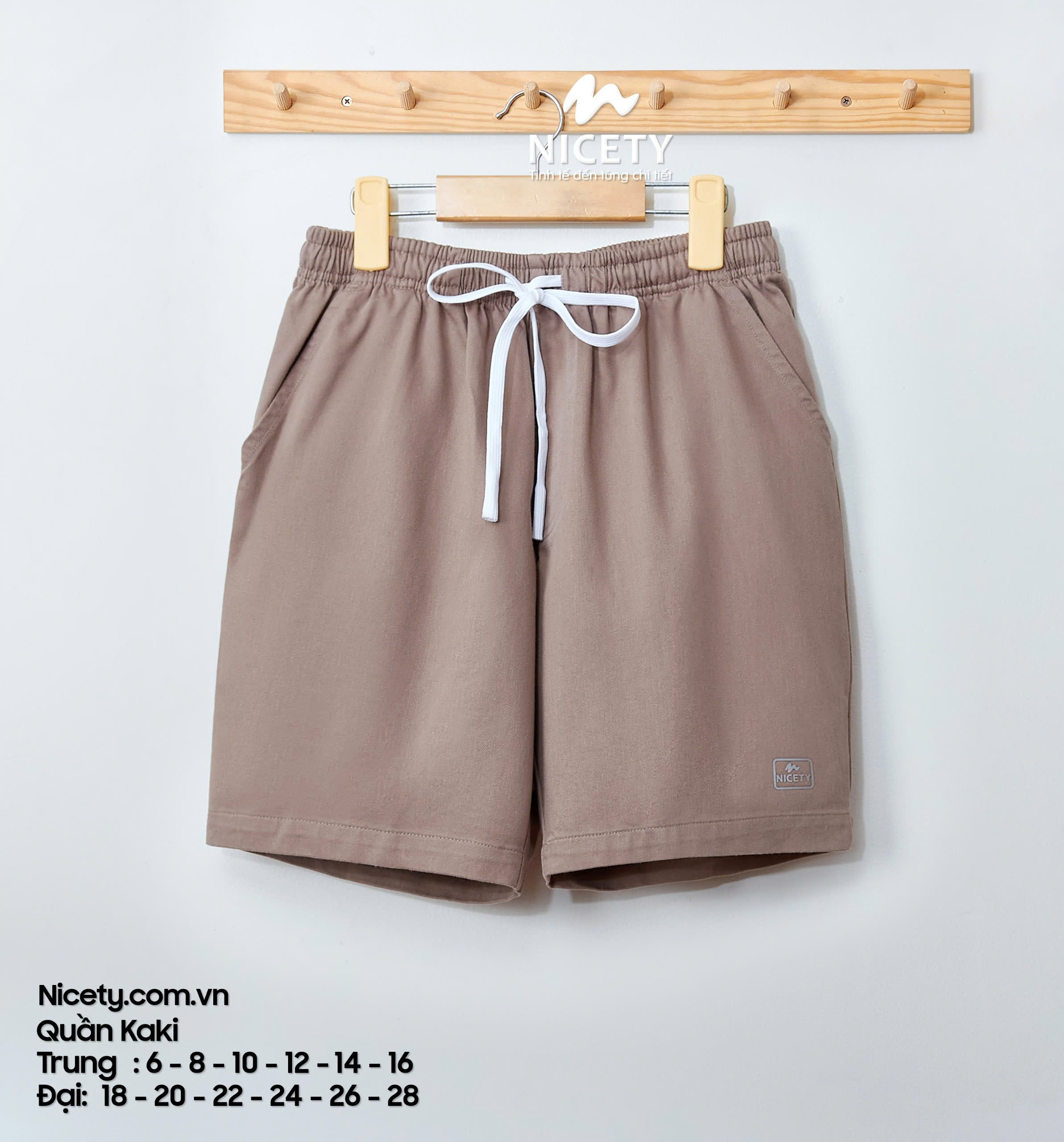Quần jeans-kakis